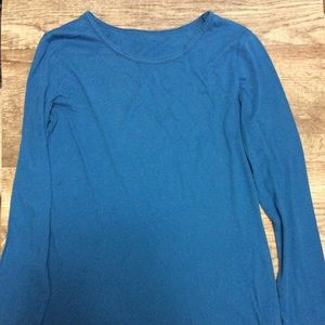 Blue long sleeve tee top